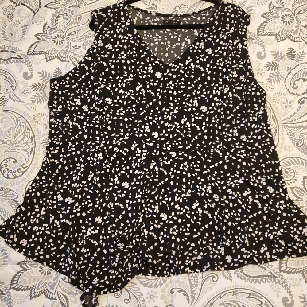 Lane Bryant black & white asymmetrical peplum tank